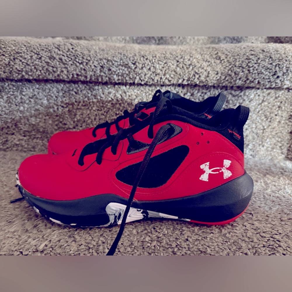 Under Armour Lockdown 6 Basketball Shoes